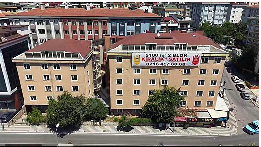 Ataşehir Örnek Mah Göztepe Köprüsü E-5 Cepheli 2 Bloklu Bina