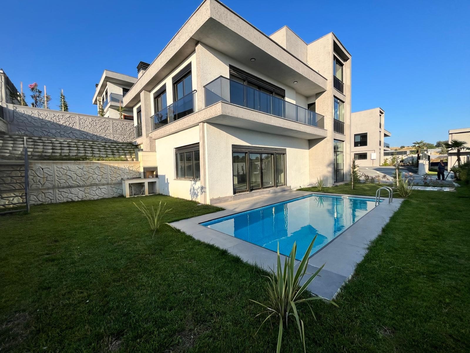 5+1 Satılık Villa